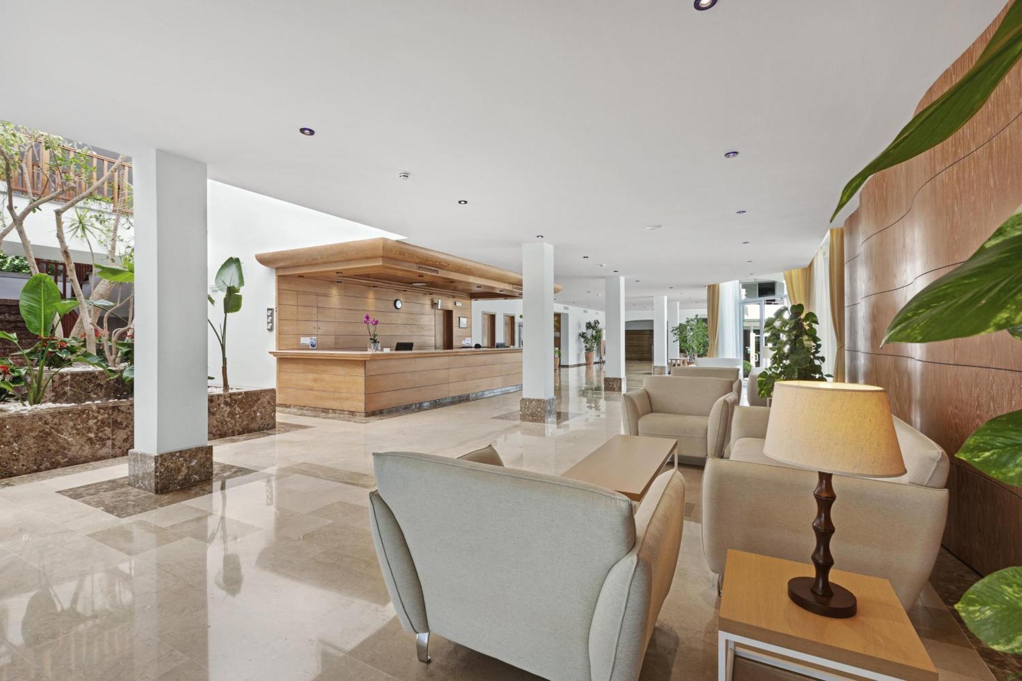 THB Guya Playa Hotel Cala Ratjada  Bagian luar foto